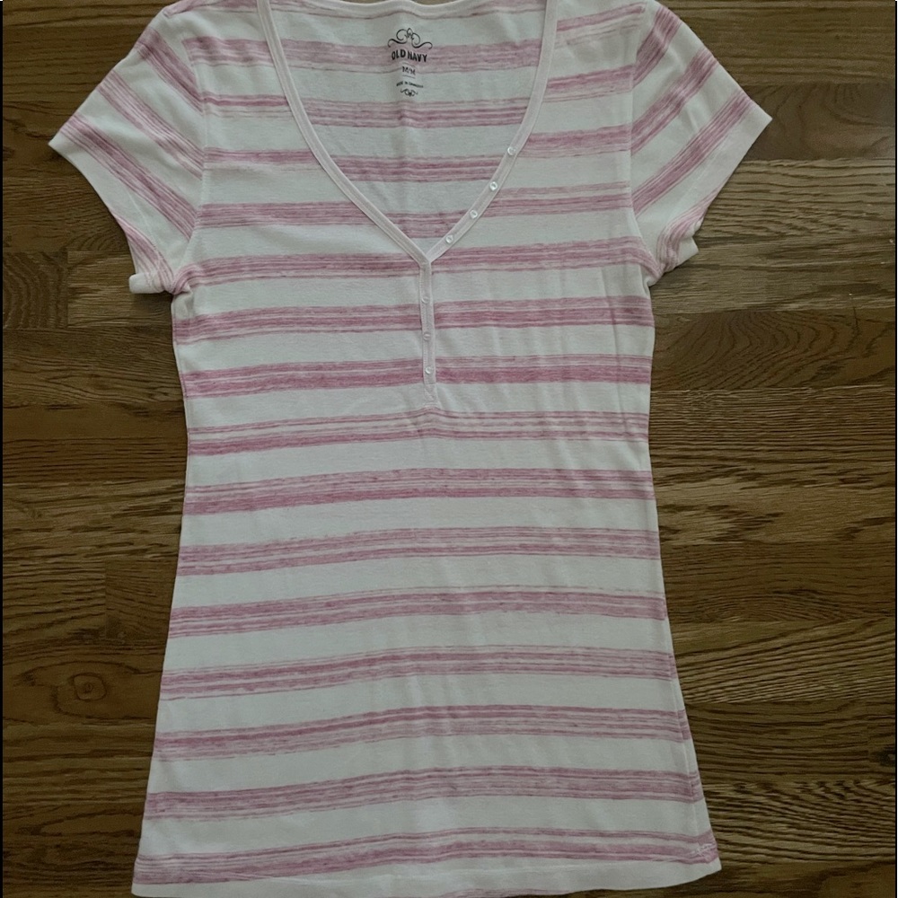 Old Navy Tee, Size M